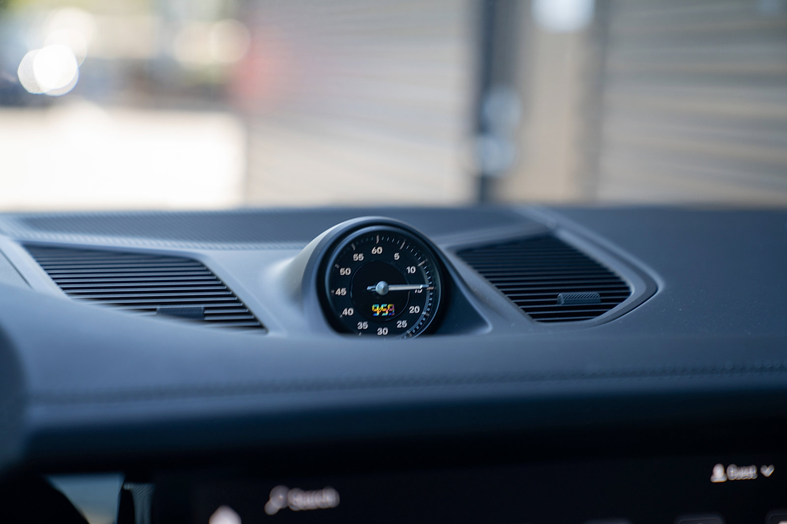 Certified 2025 Porsche Cayenne E-Hybrid AWD/4WD image 12