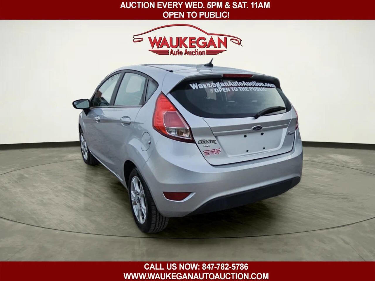 Used 2015 Ford Fiesta SE FWD image 4