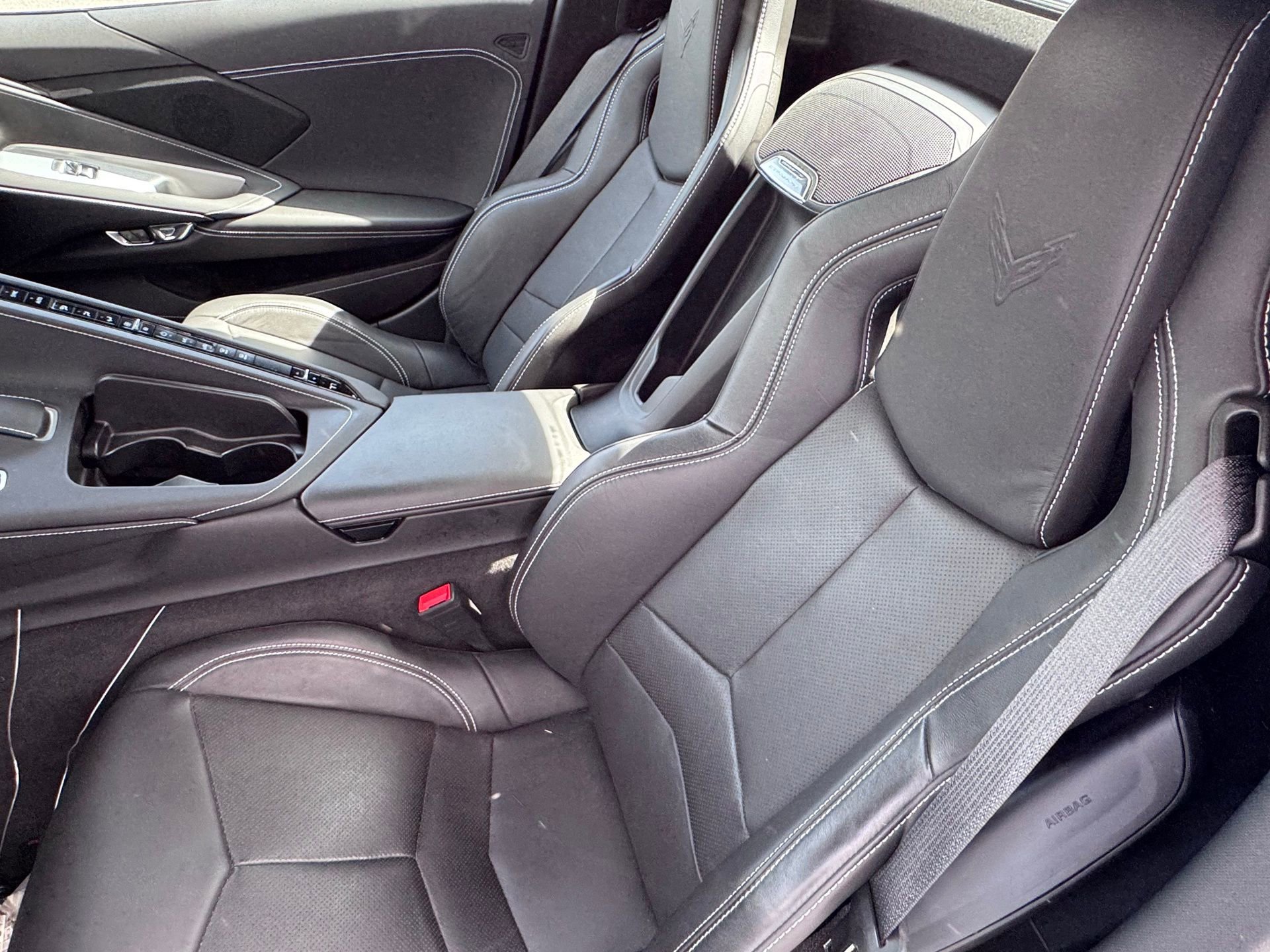 Used 2024 Chevrolet Corvette Stingray Convertible w/ 1LT image 15