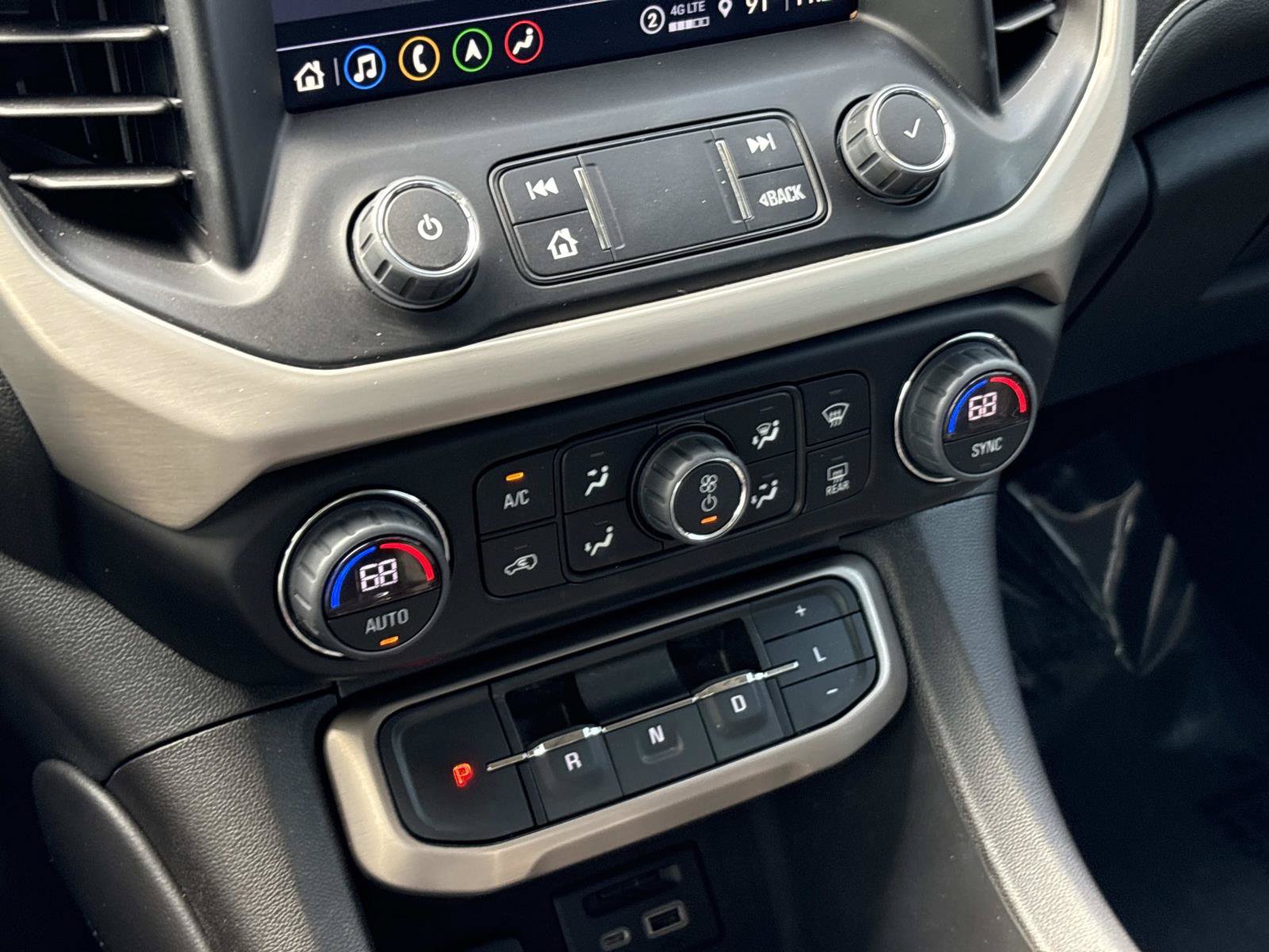 Used 2023 GMC Acadia Denali w/ Denali Technology Package FWD image 25