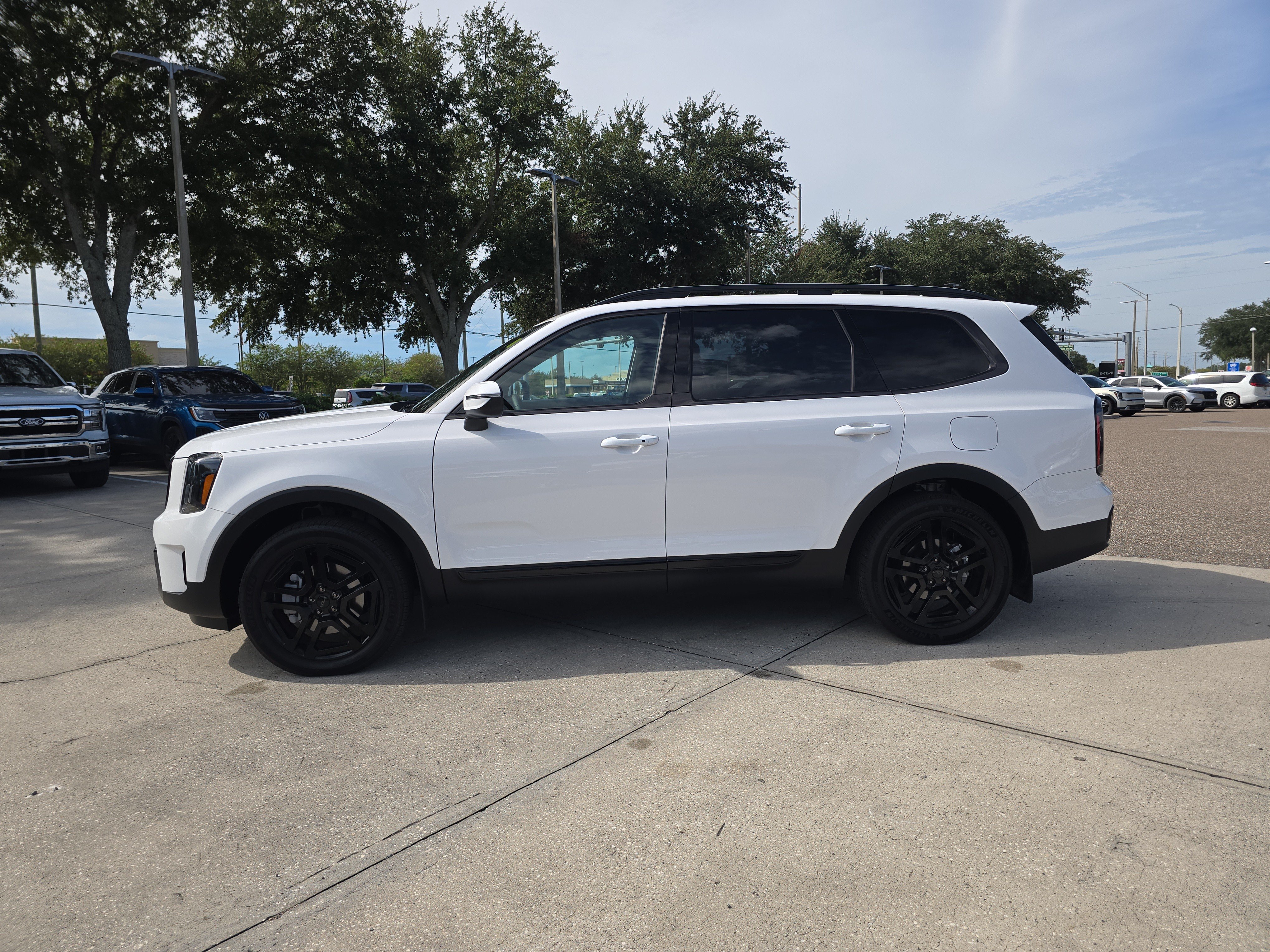 Certified 2025 Kia Telluride EX X-Line AWD/4WD image 5