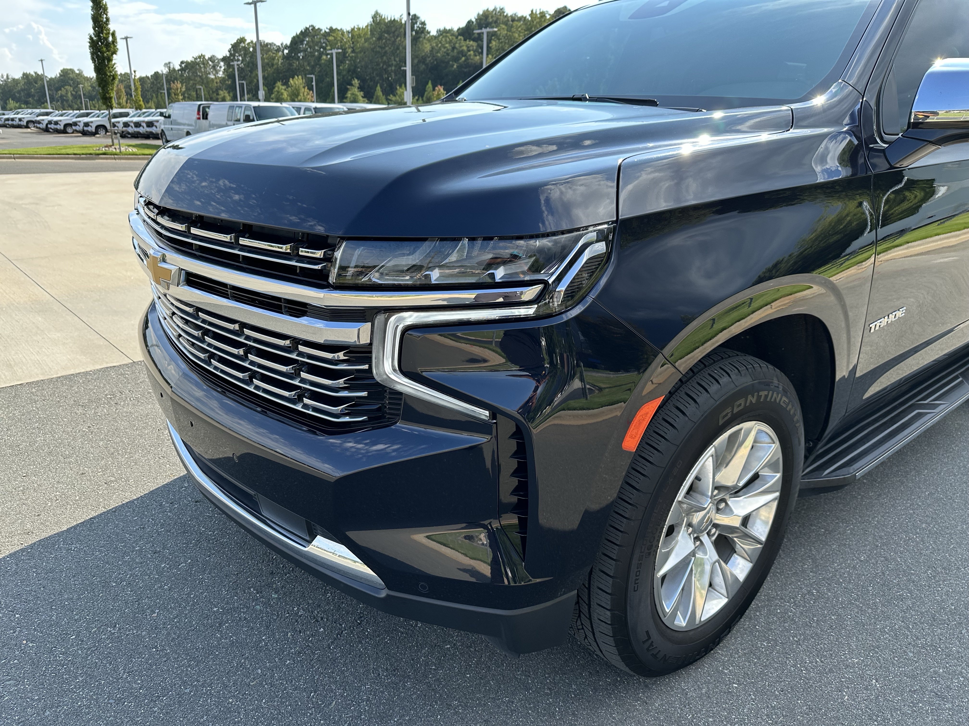Used 2023 Chevrolet Tahoe Premier RWD image 11