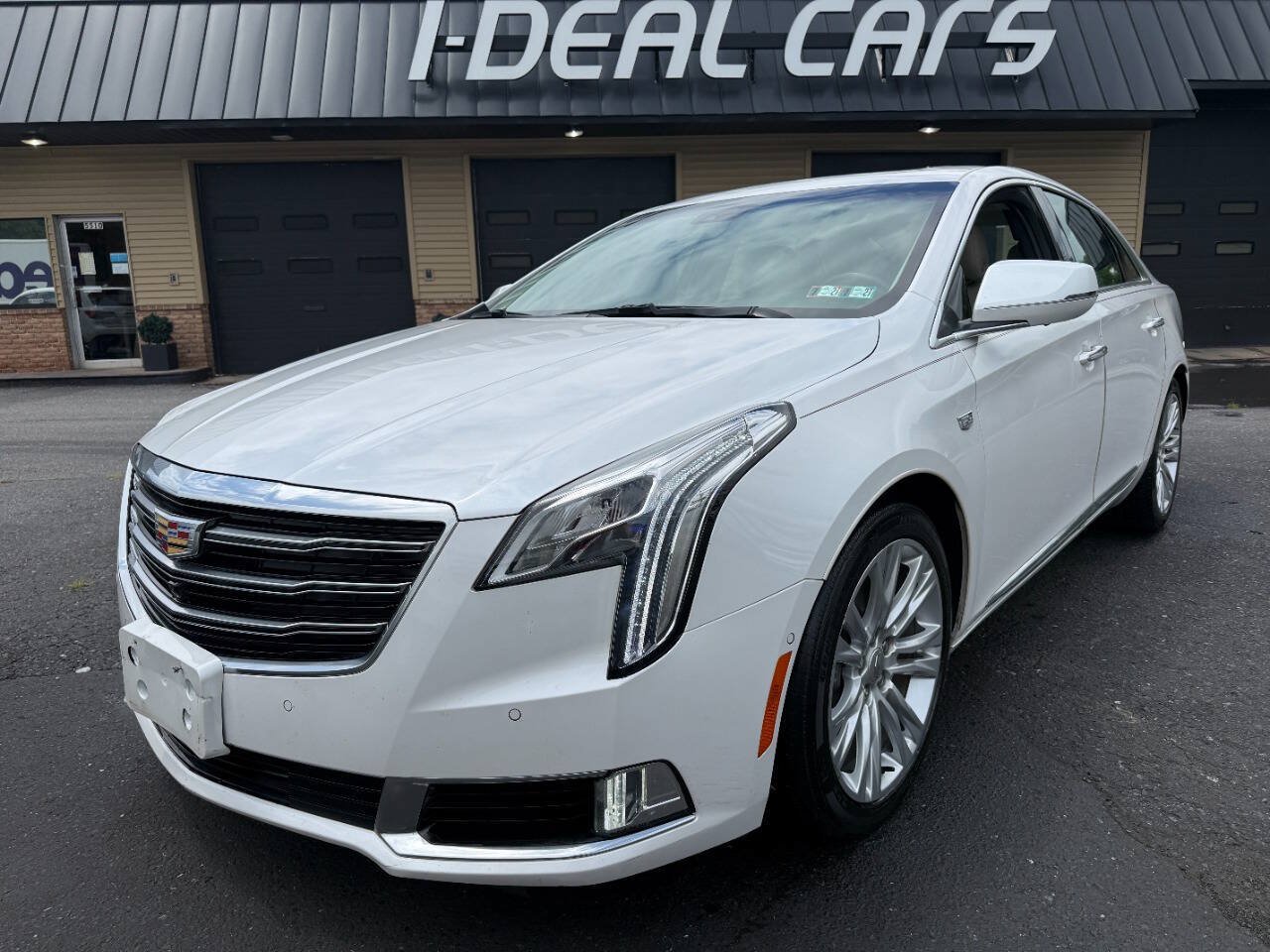 Used 2018 Cadillac XTS Luxury w/ Driver Awareness Package FWD image 44
