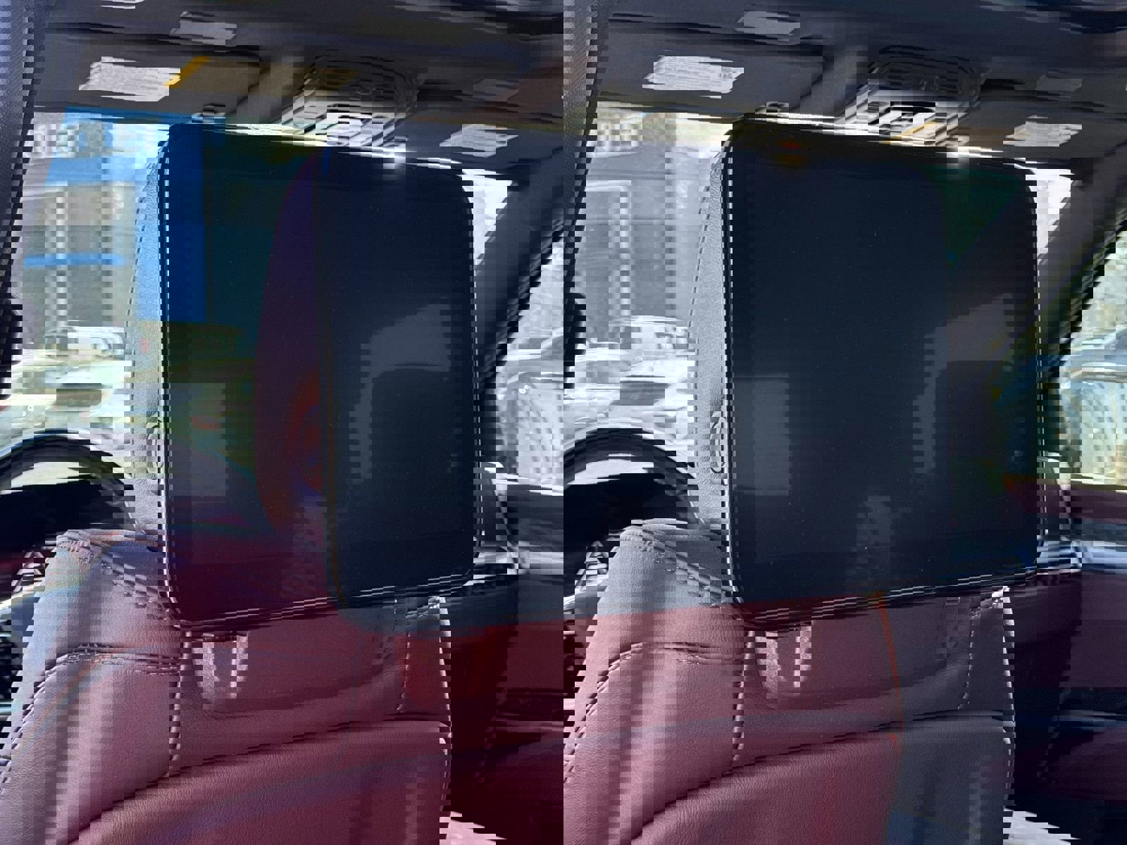 Used 2025 Cadillac Escalade Premium Luxury w/ Touring Package image 29