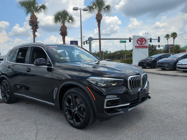 Used 2019 BMW X5 xDrive40i w/ Luxury Seating Package AWD/4WD image 3