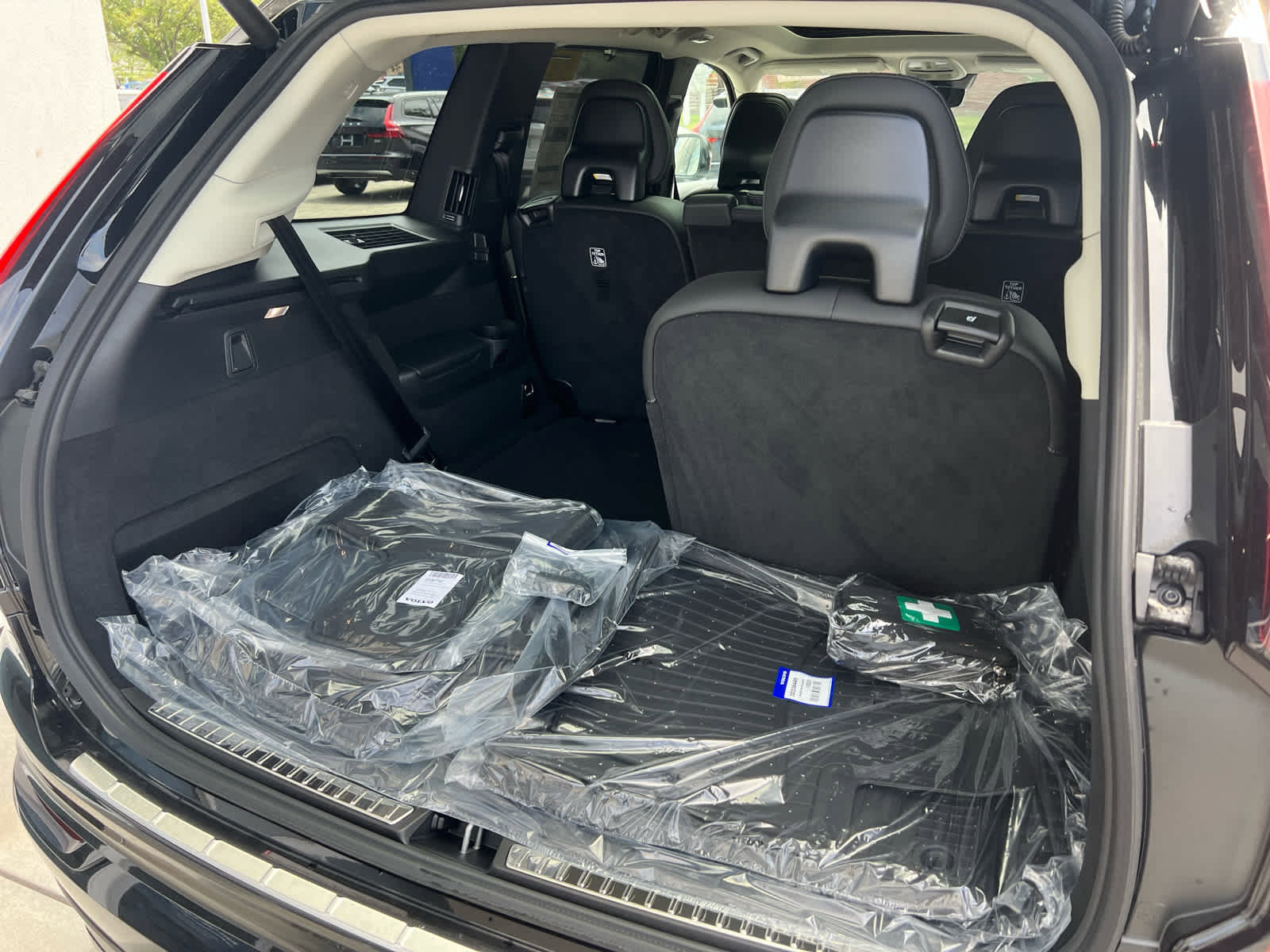 New 2026 Volvo XC90 B6 Ultra w/ Protection Package Premier image 12