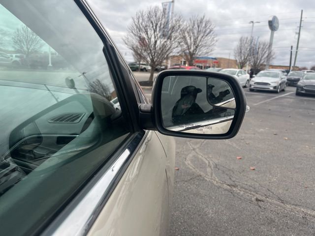 Used 2017 Ford Edge Titanium image 7