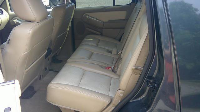 Used 2009 Mercury Mountaineer Premier image 9