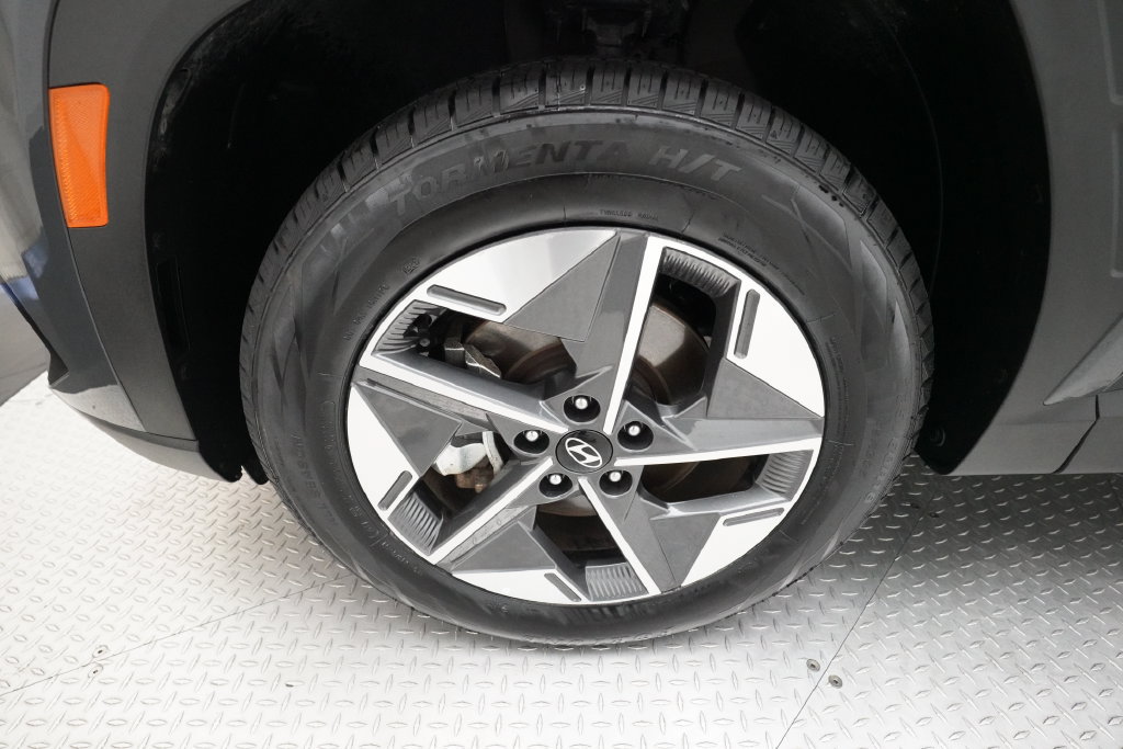 Used 2025 Hyundai Tucson SEL AWD/4WD image 24