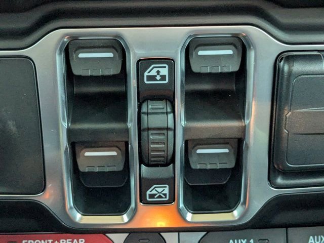 New 2026 Jeep Gladiator Rubicon w/ Safety Group AWD/4WD image 23