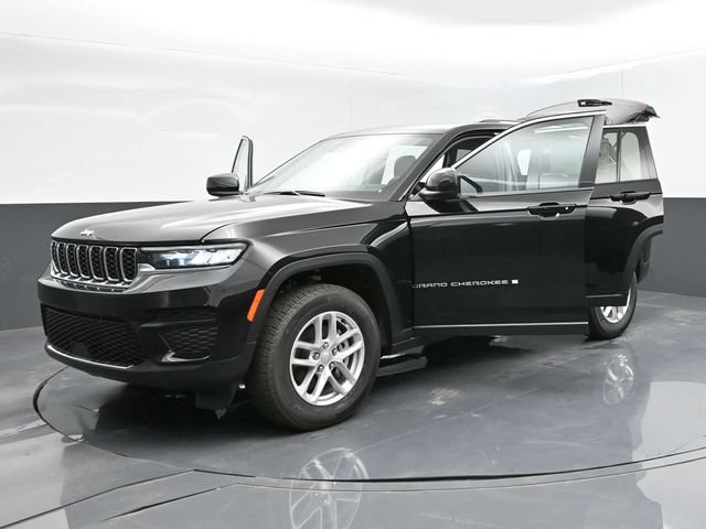 Used 2024 Jeep Grand Cherokee Laredo X AWD/4WD image 57