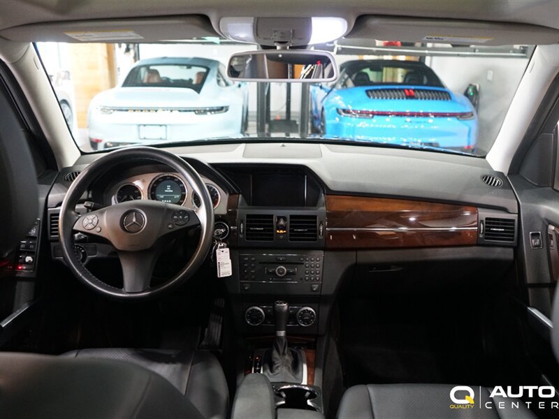 Used 2010 Mercedes-Benz GLK 350 4MATIC image 13