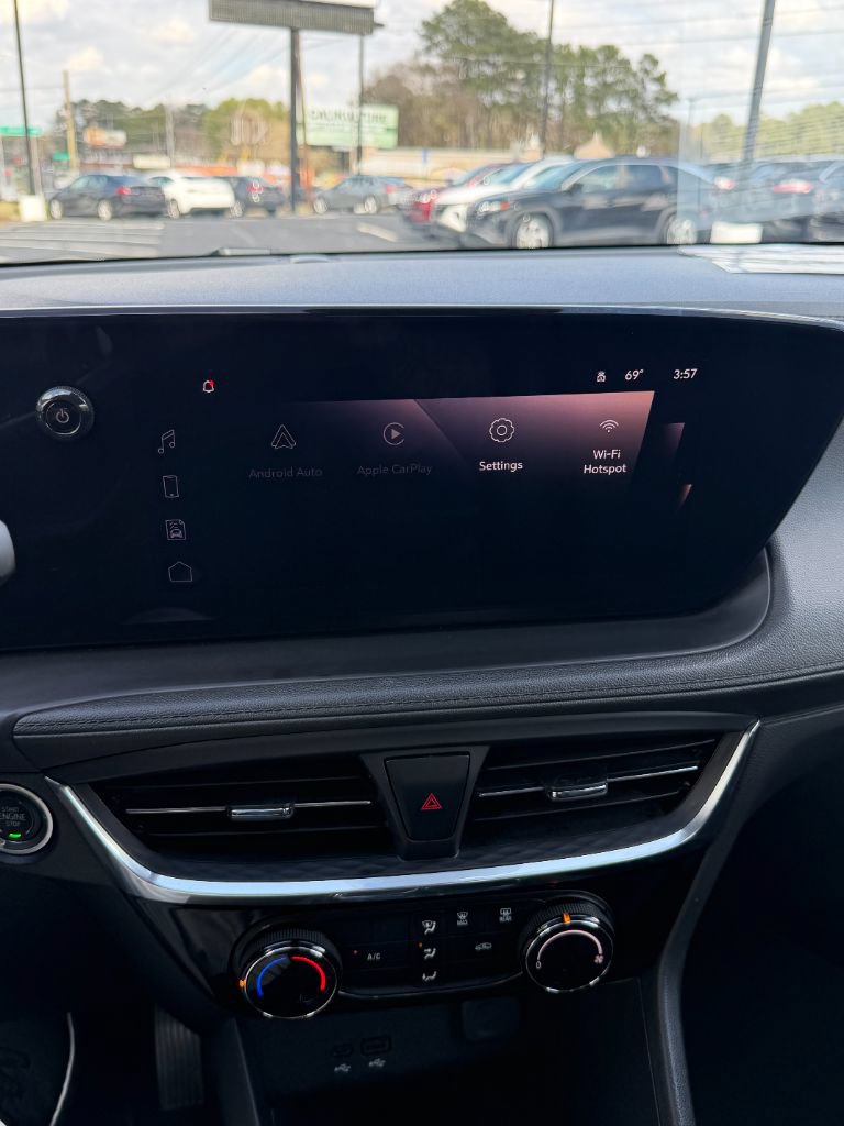 Used 2024 Buick Encore GX Sport Touring FWD image 10