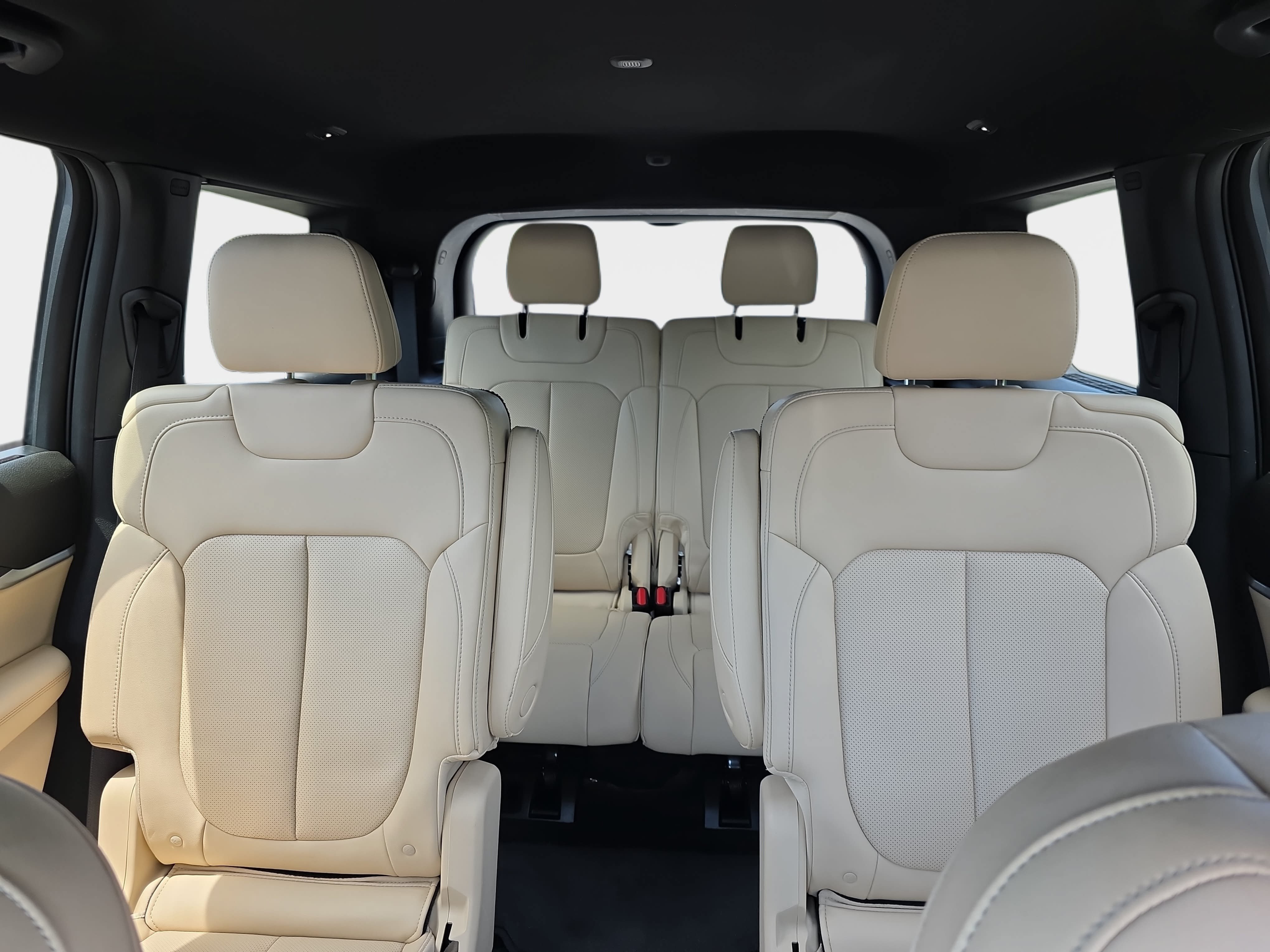 Certified 2023 Jeep Grand Cherokee L Limited w/ Luxury Tech Group II AWD/4WD image 29