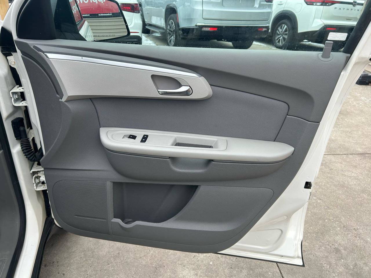 Used 2012 Chevrolet Traverse LS image 17