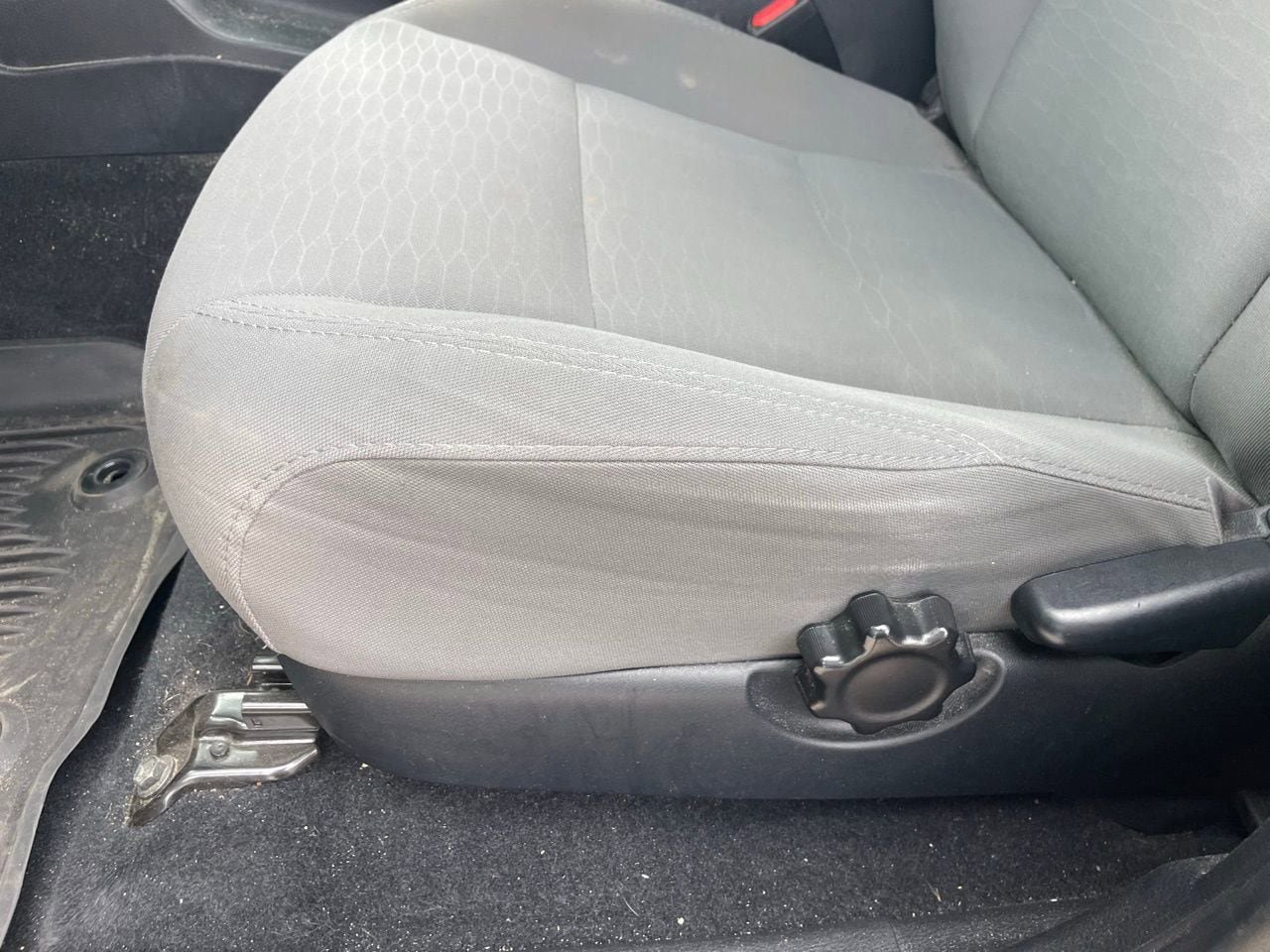 Used 2019 Toyota Tacoma SR w/ SR Convenience Package AWD/4WD image 5