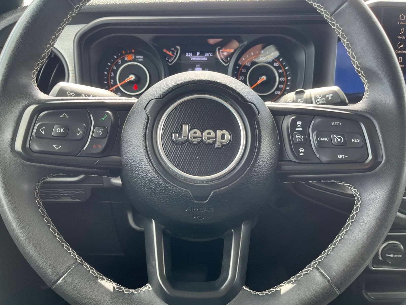 Used 2025 Jeep Wrangler Unlimited Sport AWD/4WD image 23