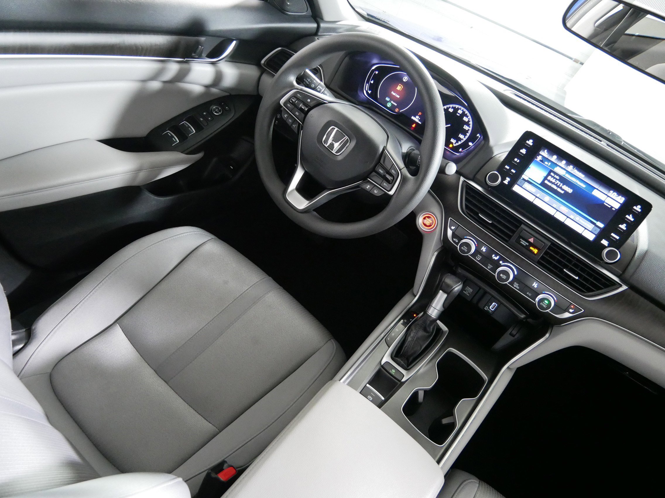 Used 2020 Honda Accord EX image 9