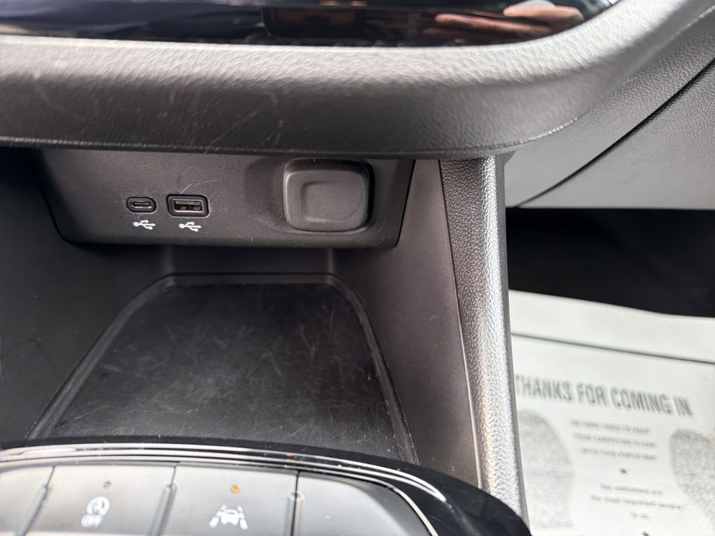 Used 2025 Buick Envista Sport Touring FWD image 23