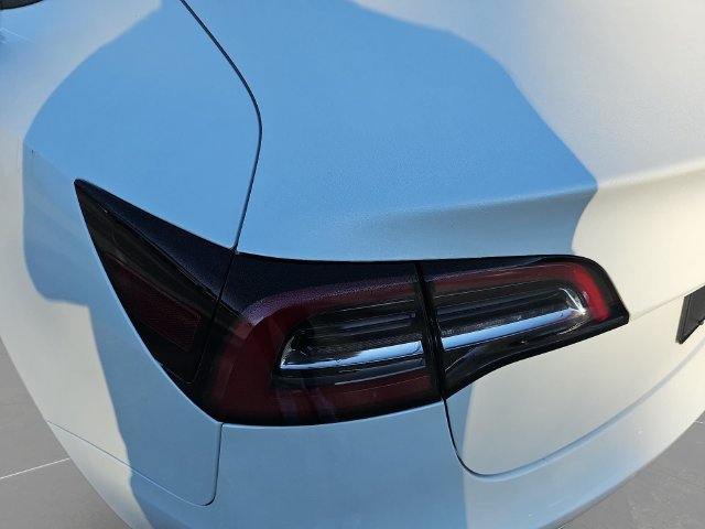 Used 2022 Tesla Model 3 Long Range AWD/4WD image 38