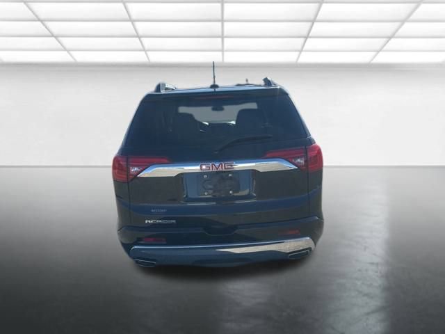 Used 2017 GMC Acadia Denali w/ Technology Package image 9