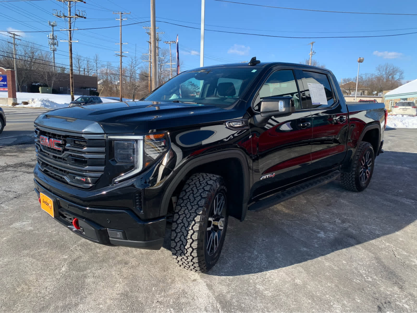 Used 2022 GMC Sierra 1500 AT4 w/ AT4 Premium Package image 3