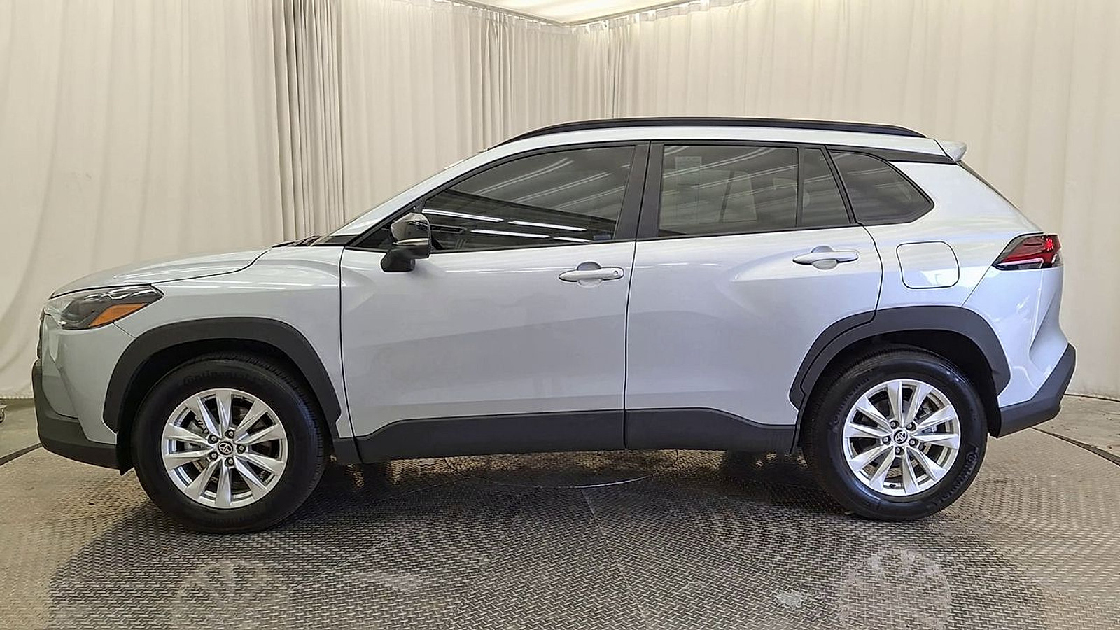 Certified 2026 Toyota Corolla Cross LE w/ Moonroof Package AWD/4WD image 8