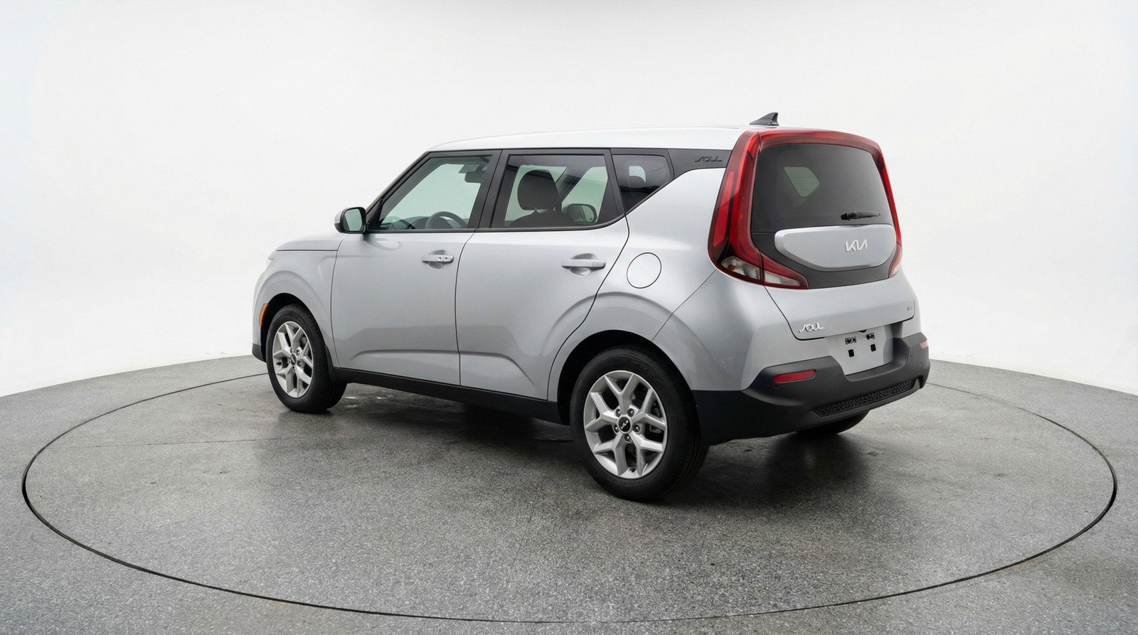 Used 2025 Kia Soul LX w/ LX Technology Package FWD image 6