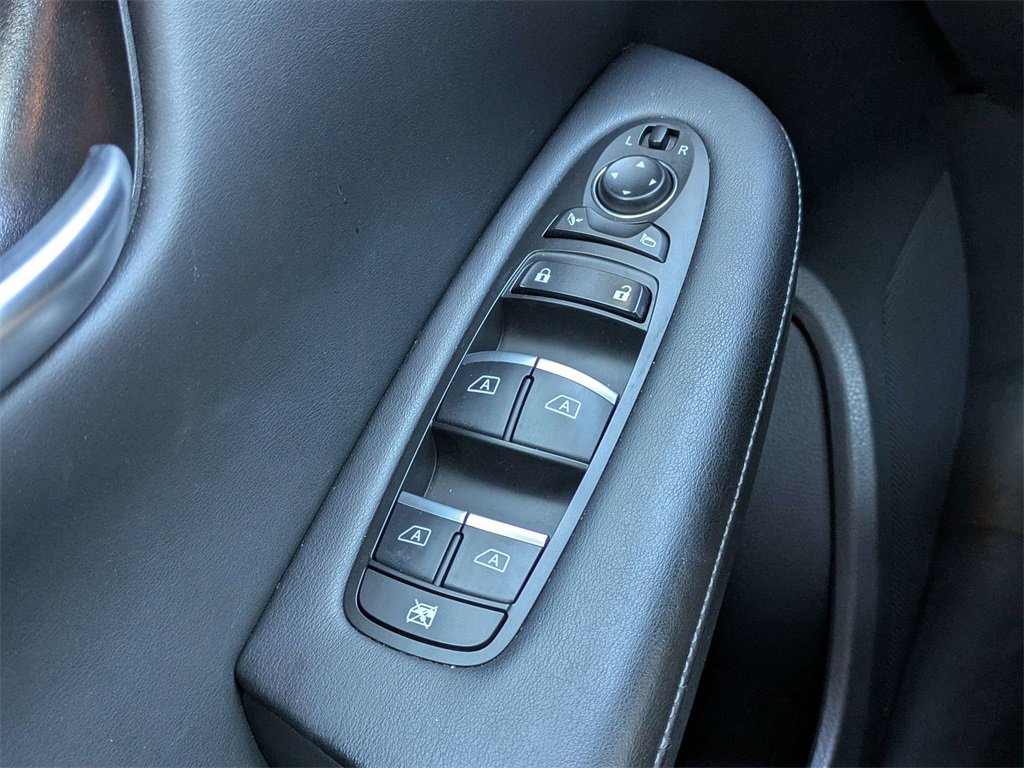 Used 2022 INFINITI QX50 Luxe image 25