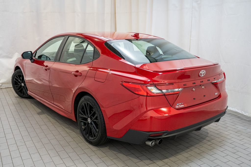 Certified 2025 Toyota Camry SE image 3