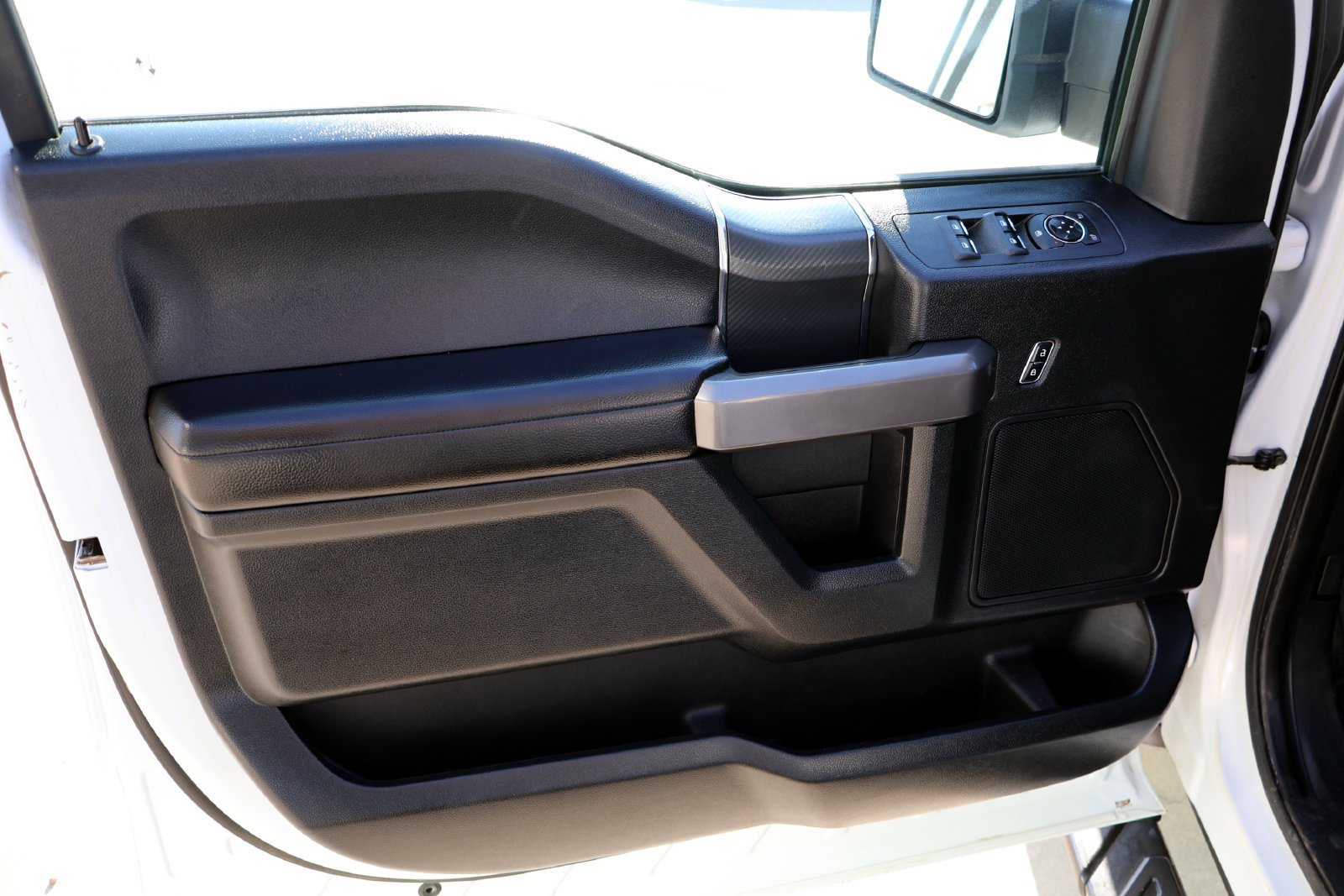 Used 2019 Ford F150 XLT w/ Equipment Group 302A Luxury RWD image 19