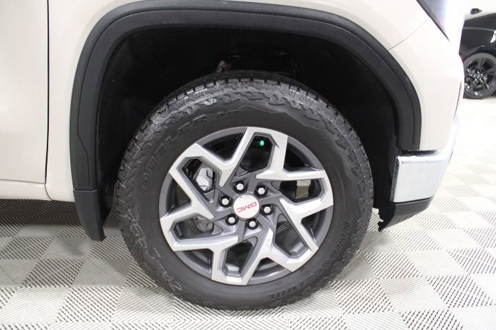 New 2026 GMC Sierra 1500 SLE w/ X31 Off-Road Package AWD/4WD image 43
