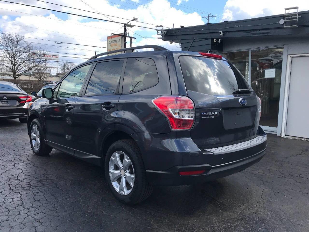 Used 2015 Subaru Forester 2.5i Premium w/ Popular Package #2 image 5