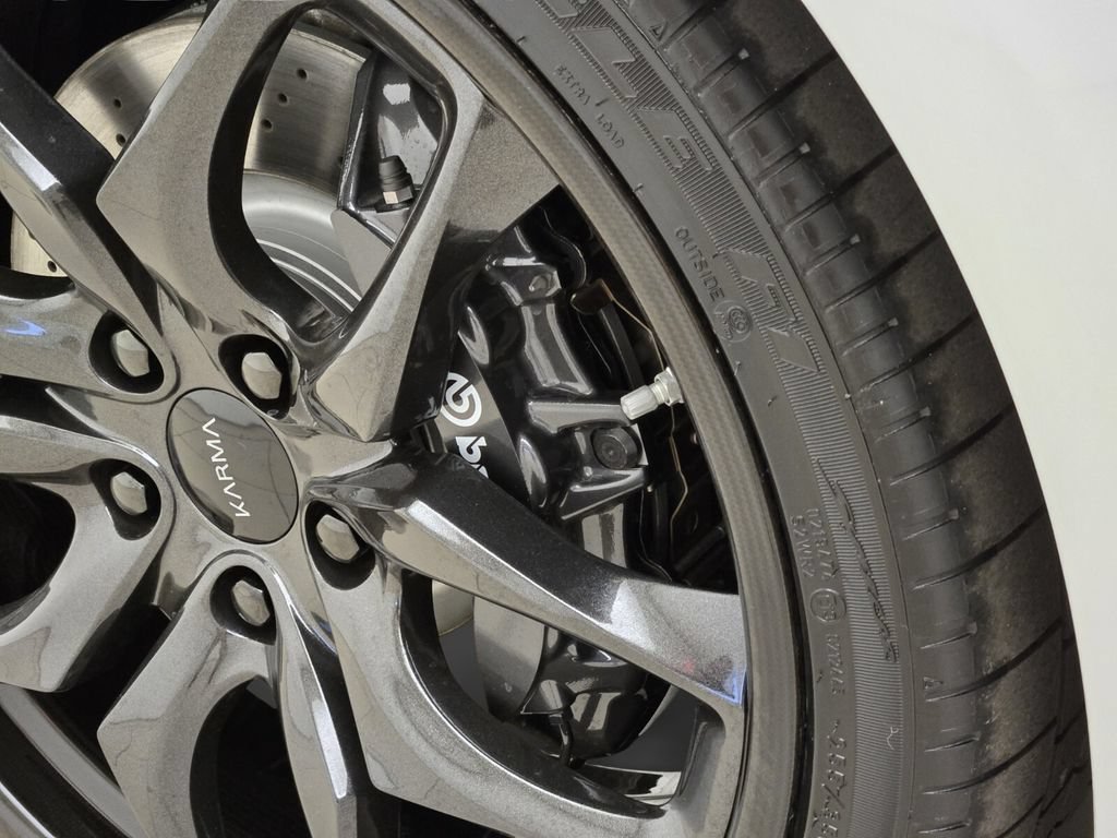 Used 2025 Karma Revero Luxury RWD image 14