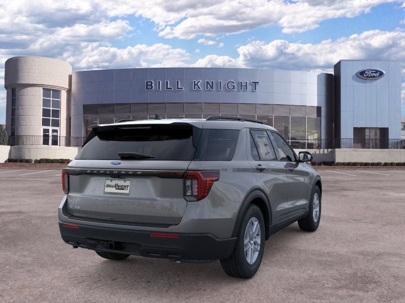 New 2026 Ford Explorer Active RWD image 8