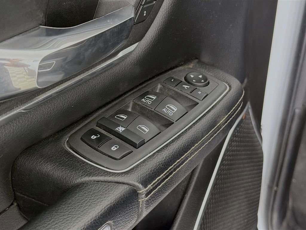 Used 2022 RAM 1500 Laramie w/ Sport Appearance Package image 21