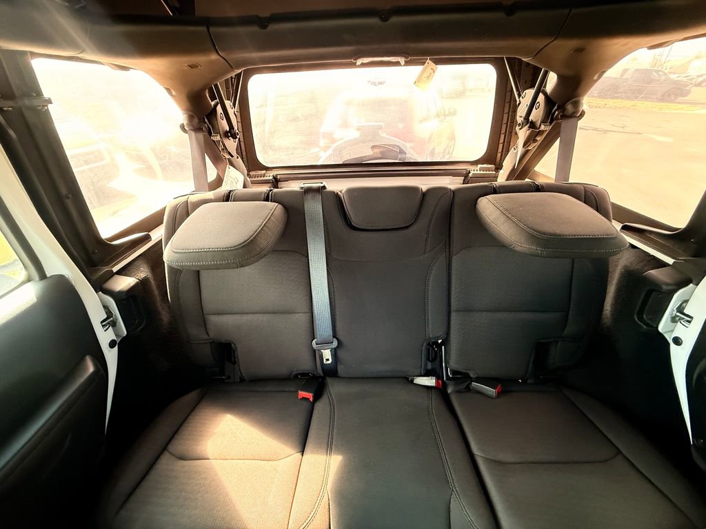 Used 2021 Jeep Wrangler Unlimited Sport image 16