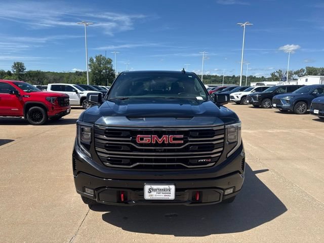 Used 2023 GMC Sierra 1500 AT4 w/ AT4 Premium Package AWD/4WD image 8