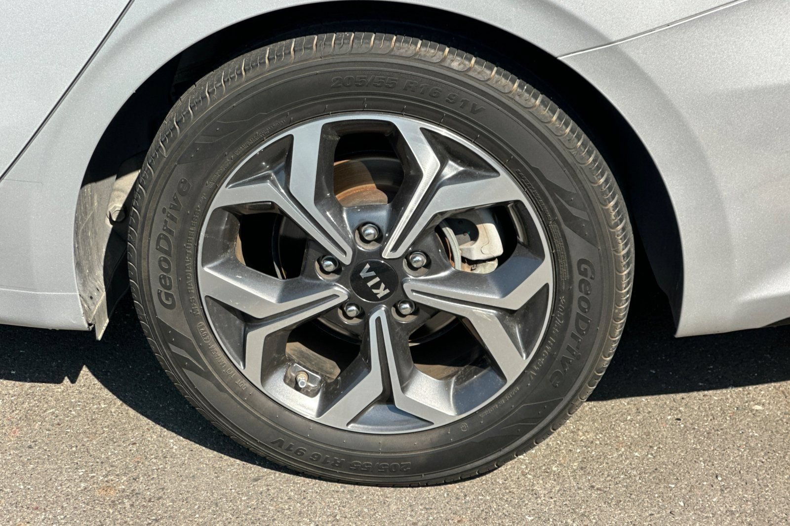 Used 2019 Kia Forte LXS FWD image 4