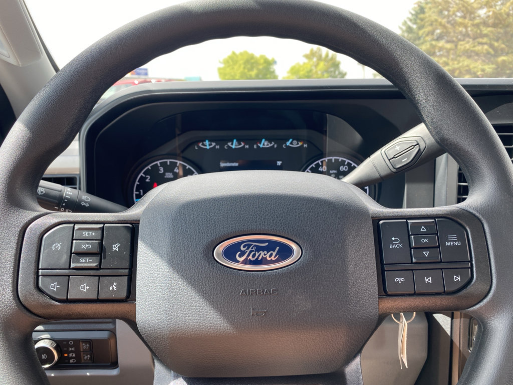 New 2026 Ford F350 4x4 Crew Cab Super Duty image 8