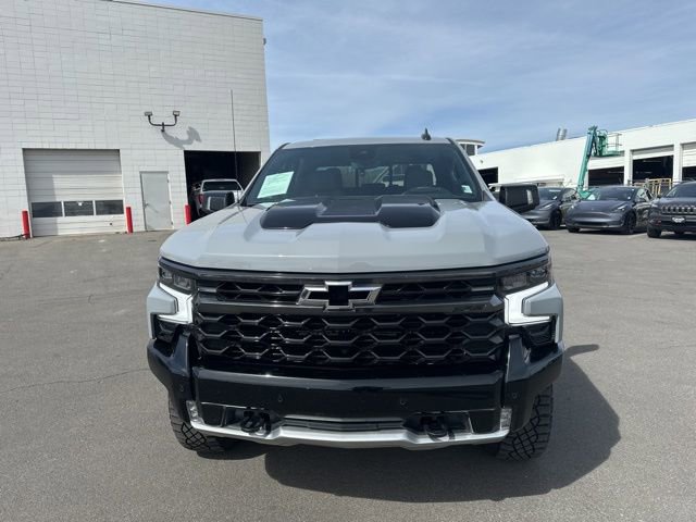 Used 2025 Chevrolet Silverado 1500 ZR2 w/ Technology Package image 17