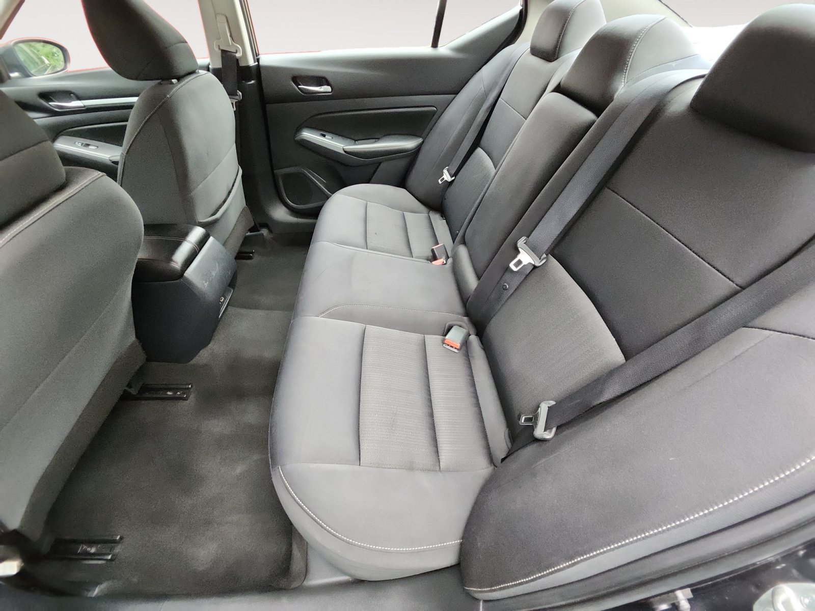 Used 2022 Nissan Altima 2.5 SV FWD image 14
