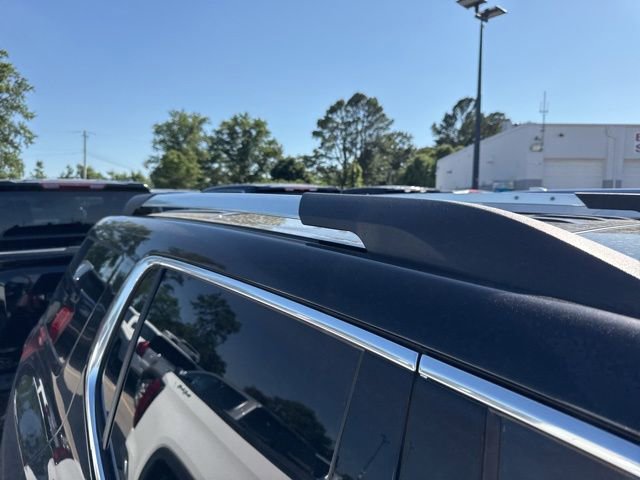Used 2020 GMC Acadia Denali w/ Technology Package AWD/4WD image 9