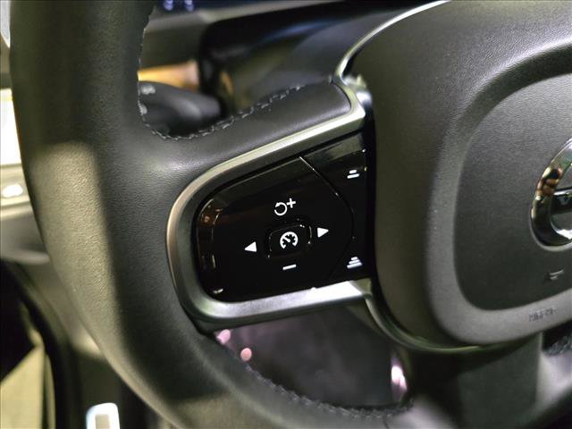 Used 2024 Volvo XC90 B6 Plus w/ Protection Package Premier image 20