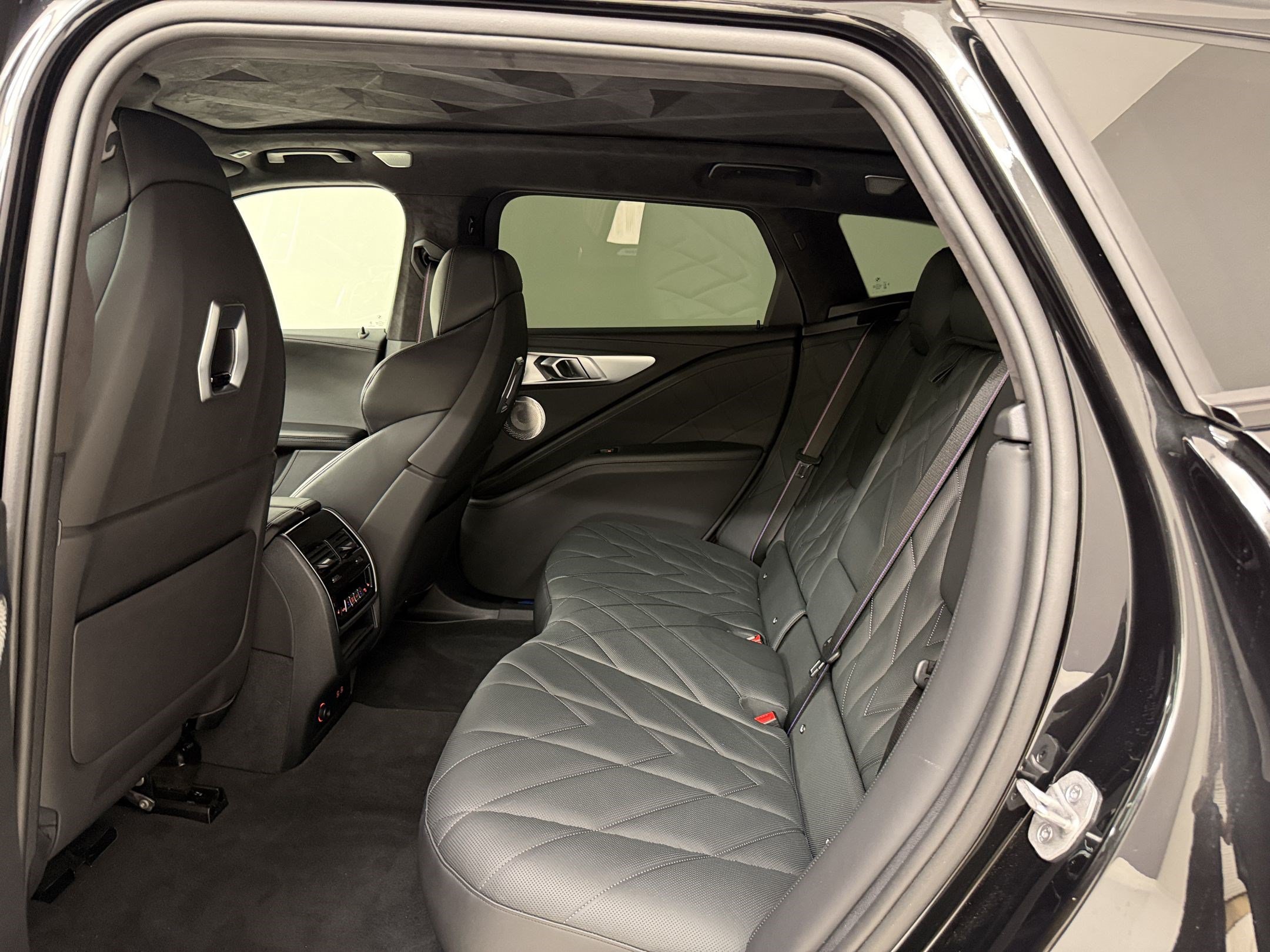 Certified 2023 BMW XM AWD/4WD image 23
