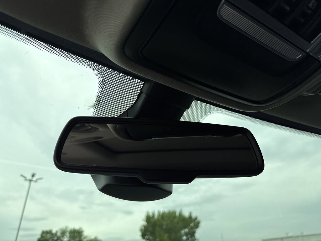 Used 2024 RAM 3500 Laramie image 24