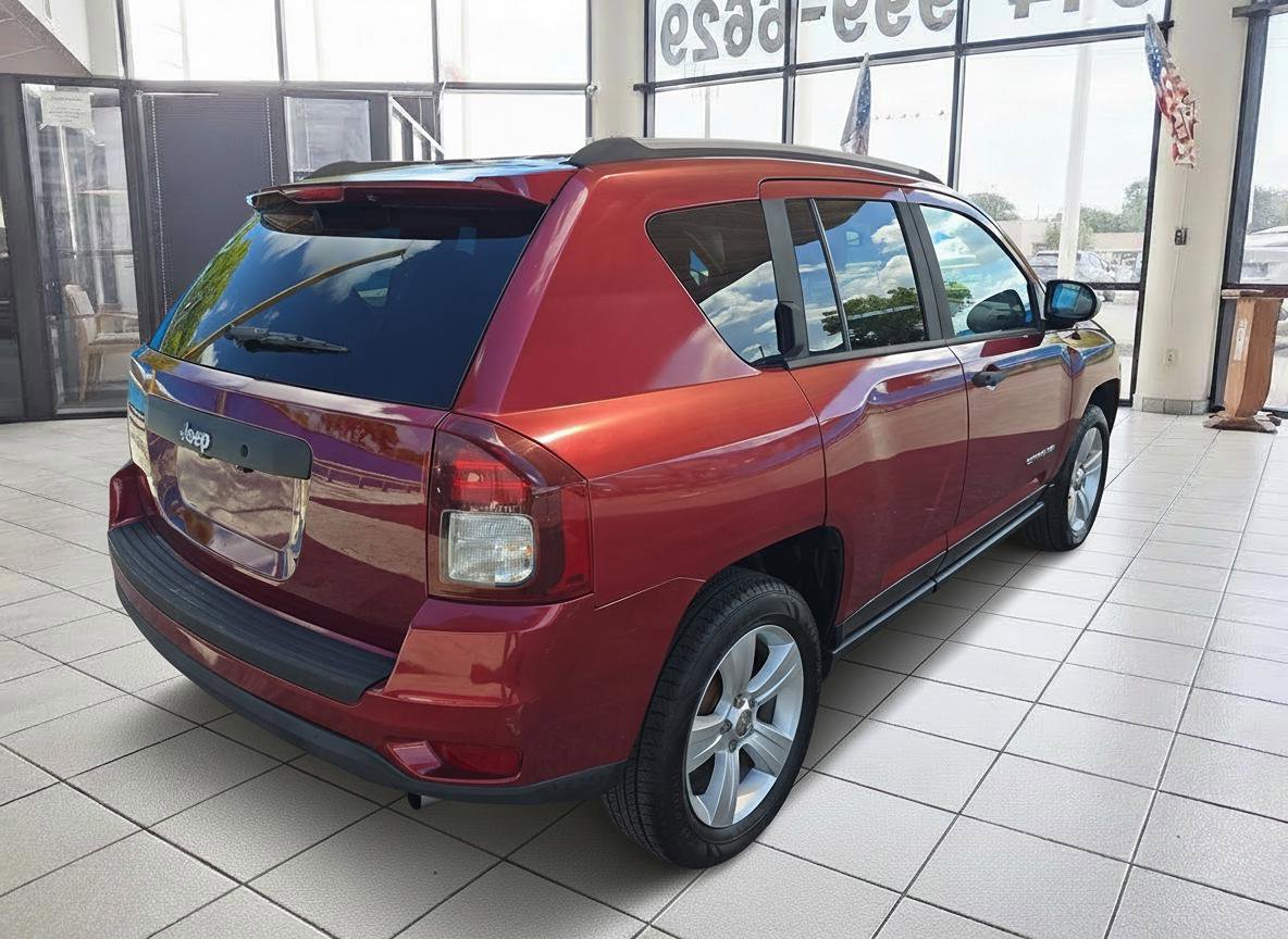 Used 2016 Jeep Compass Sport FWD image 3