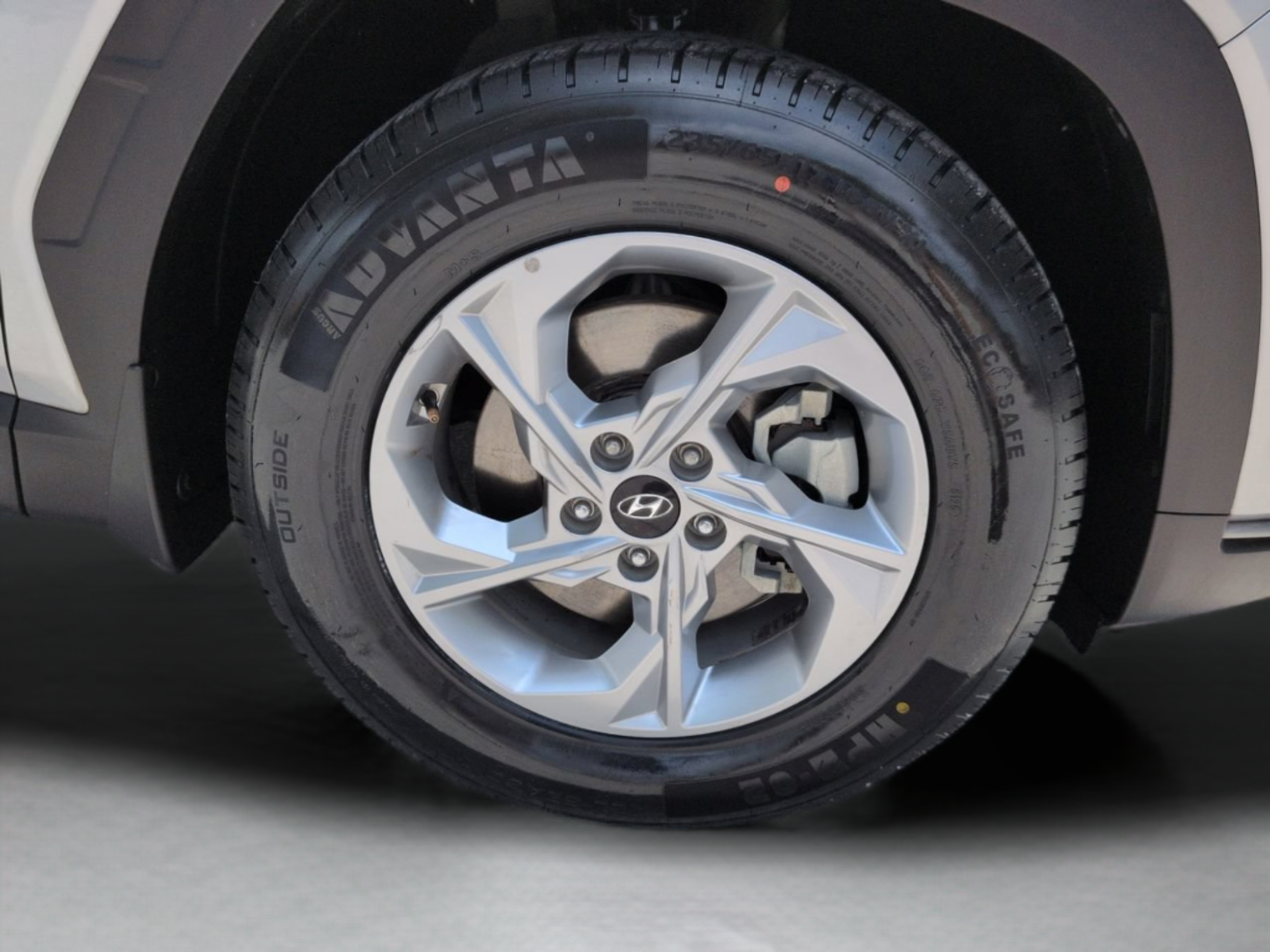 Used 2023 Hyundai Tucson SE FWD image 13