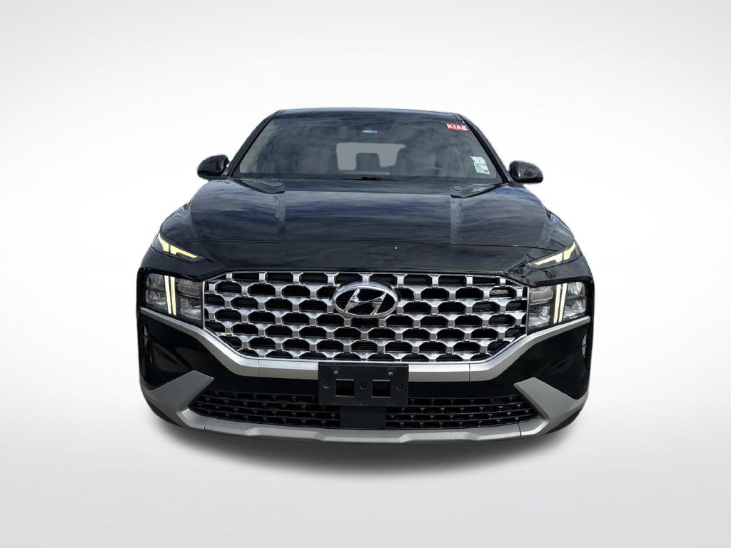 Used 2022 Hyundai Santa Fe SE FWD image 2