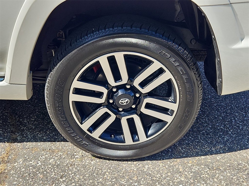 Used 2023 Toyota 4Runner Limited image 8